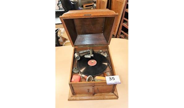 oude grammofoon, J.POLFLIET, licht beschadigd, mogelijks incompleet, werking niet gekend